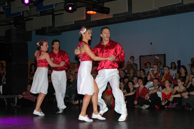 min 2005 11 12 fous swing 186